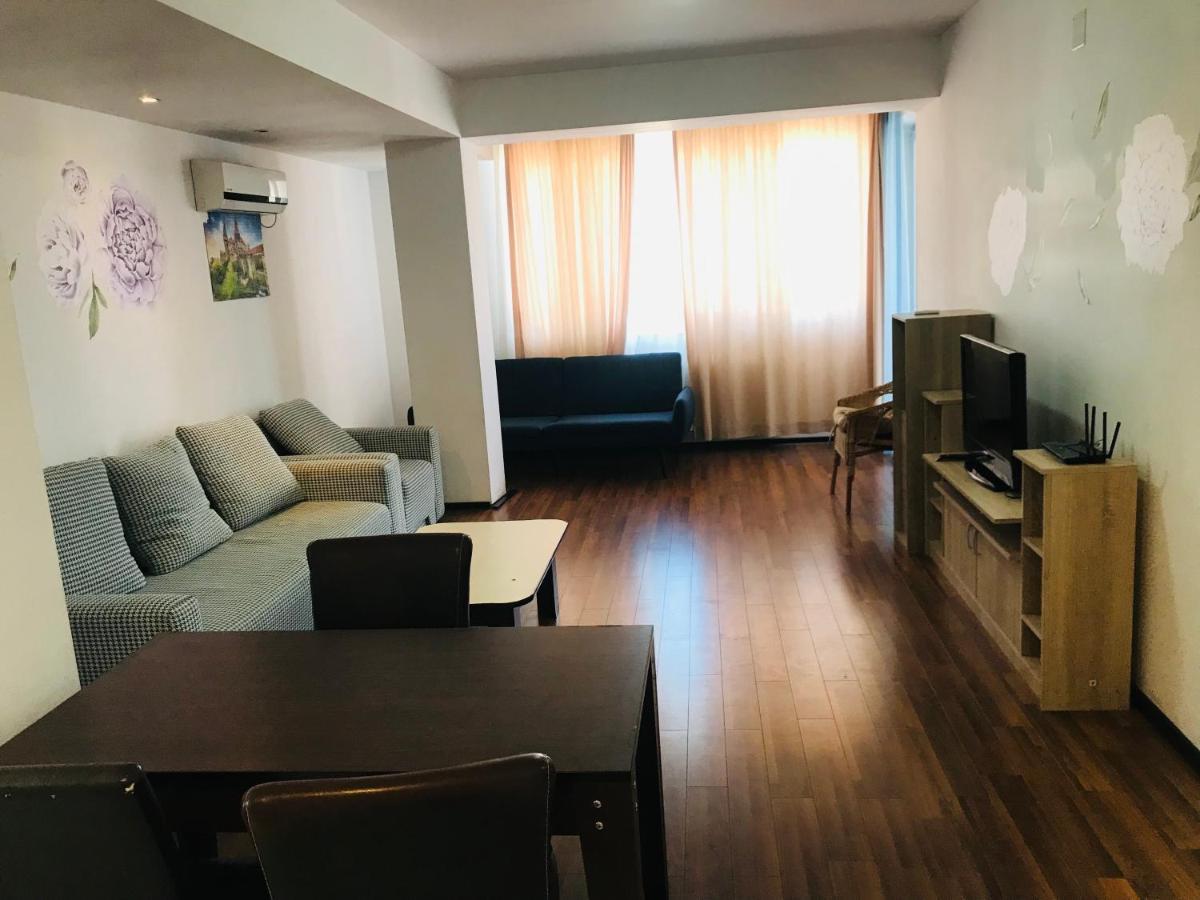 Maria Summer Apartaments Mamaia Ngoại thất bức ảnh